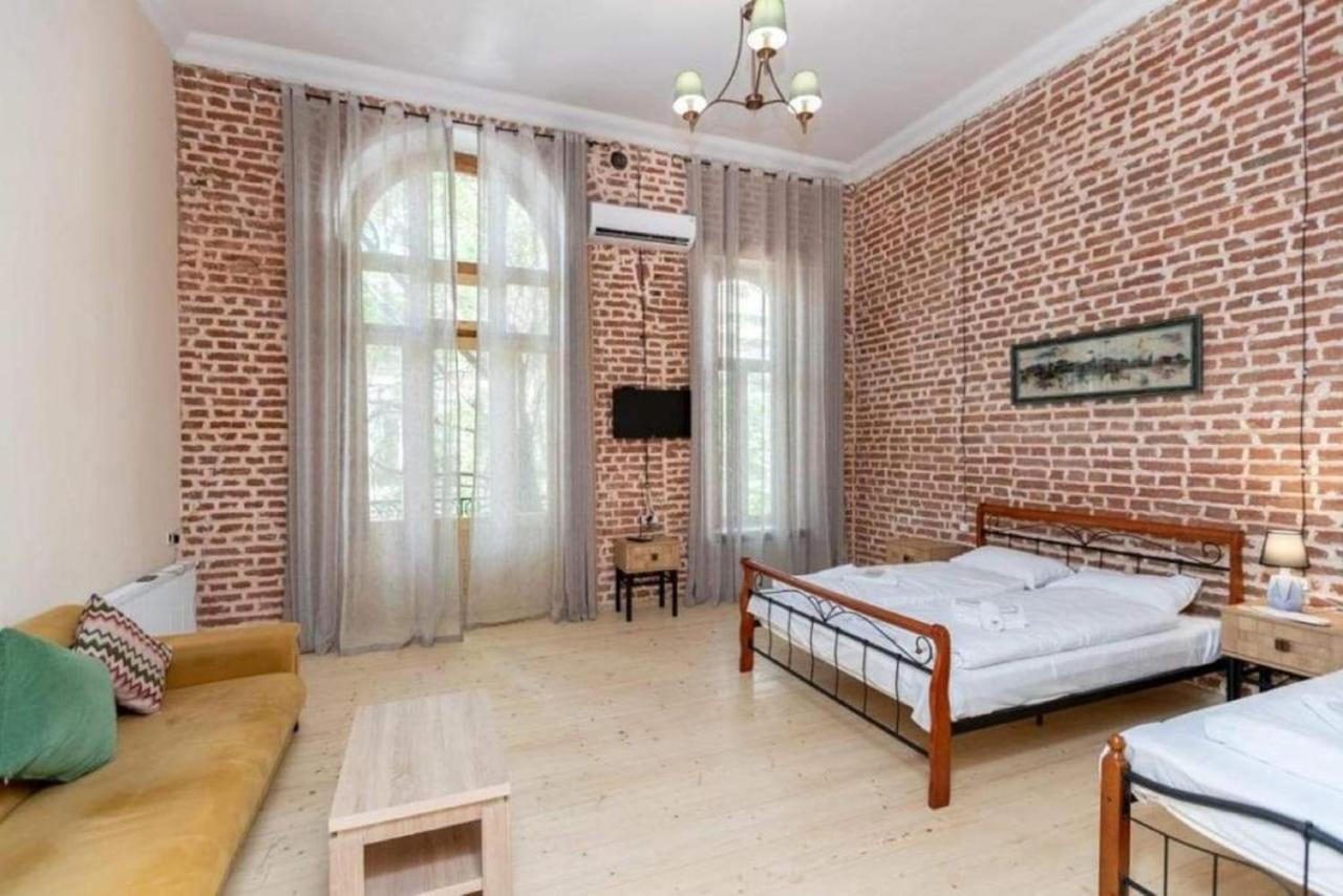 Crypto Hotel Тбілісі Екстер'єр фото