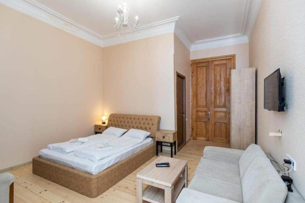 Crypto Hotel Тбілісі Екстер'єр фото